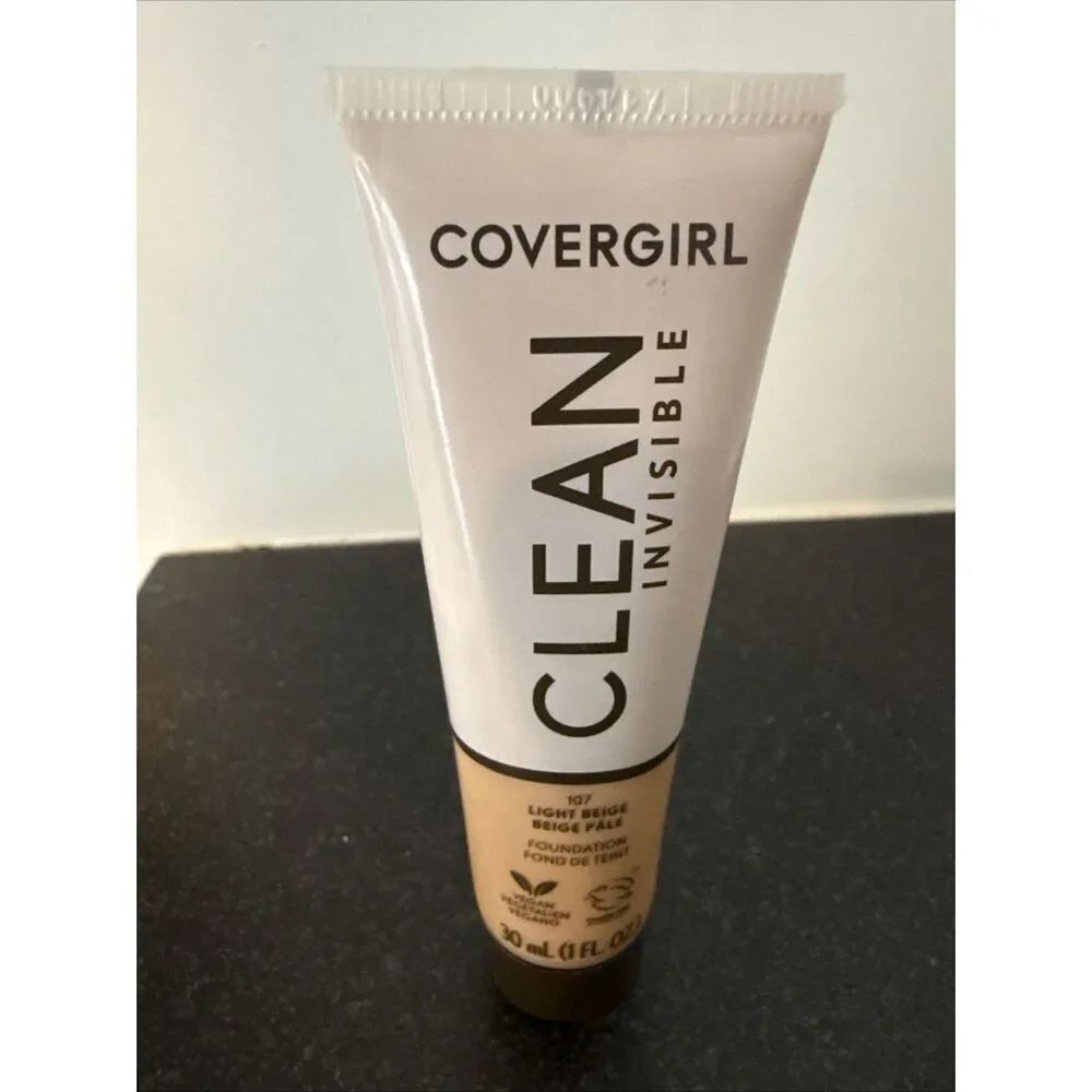 Covergirl Clean Invisible Foundation, Vegan, Fragrance Free - #107 Light Beige